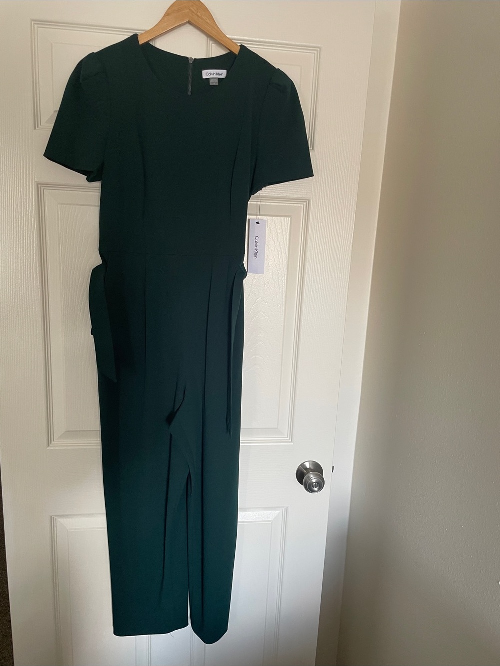 💚 Calvin Klein Dark Green Short-Sleeve Belted Romper 💚